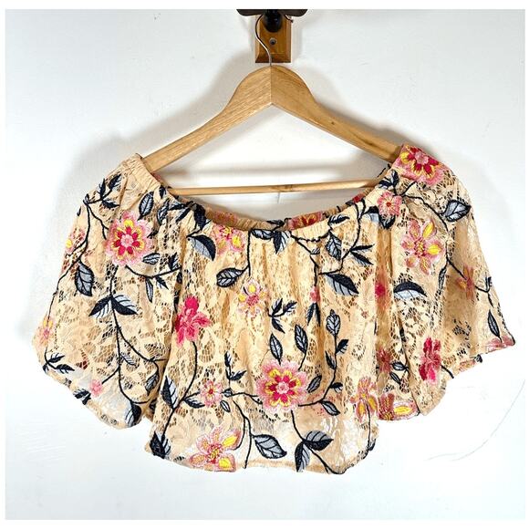 Bebe Embroidered Floral Lace Off Shoulder Crop Top Woman’s XS GUC - Picture 1 of 16